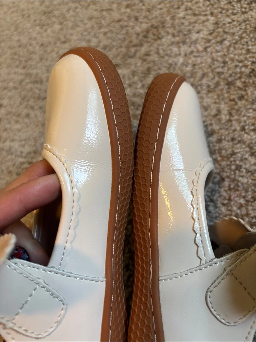 Livie & Luca Cream Bow Dress Shoes Size 13 Classic timeless minimalist